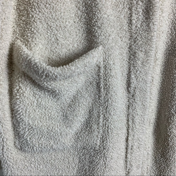 Barefoot Dreams CozyChic Robe - Picture 5 of 8